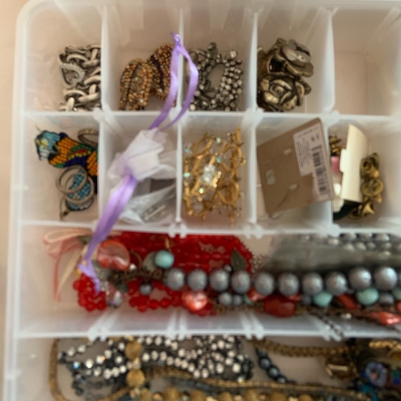 Jewelry - Picture 9 of 10